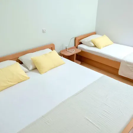 Dolac 4*