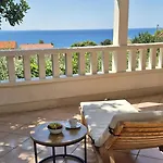 Dolac Konukevi 4*