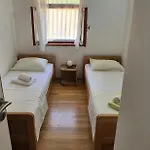 Dolac Konukevi 4*