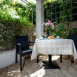 Dolac Konukevi 4*